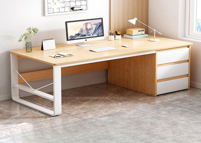Choosing the Best Office Desk for Remote Work