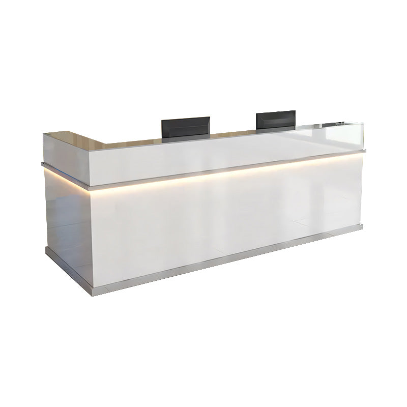 Compact Straight Front Desk with Keyboard Tray and Lockable Drawer for Offices JDT-1049