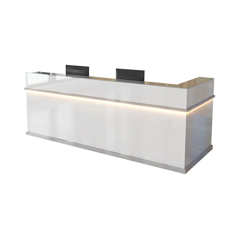 Compact Straight Front Desk with Keyboard Tray and Lockable Drawer for Offices JDT-1049