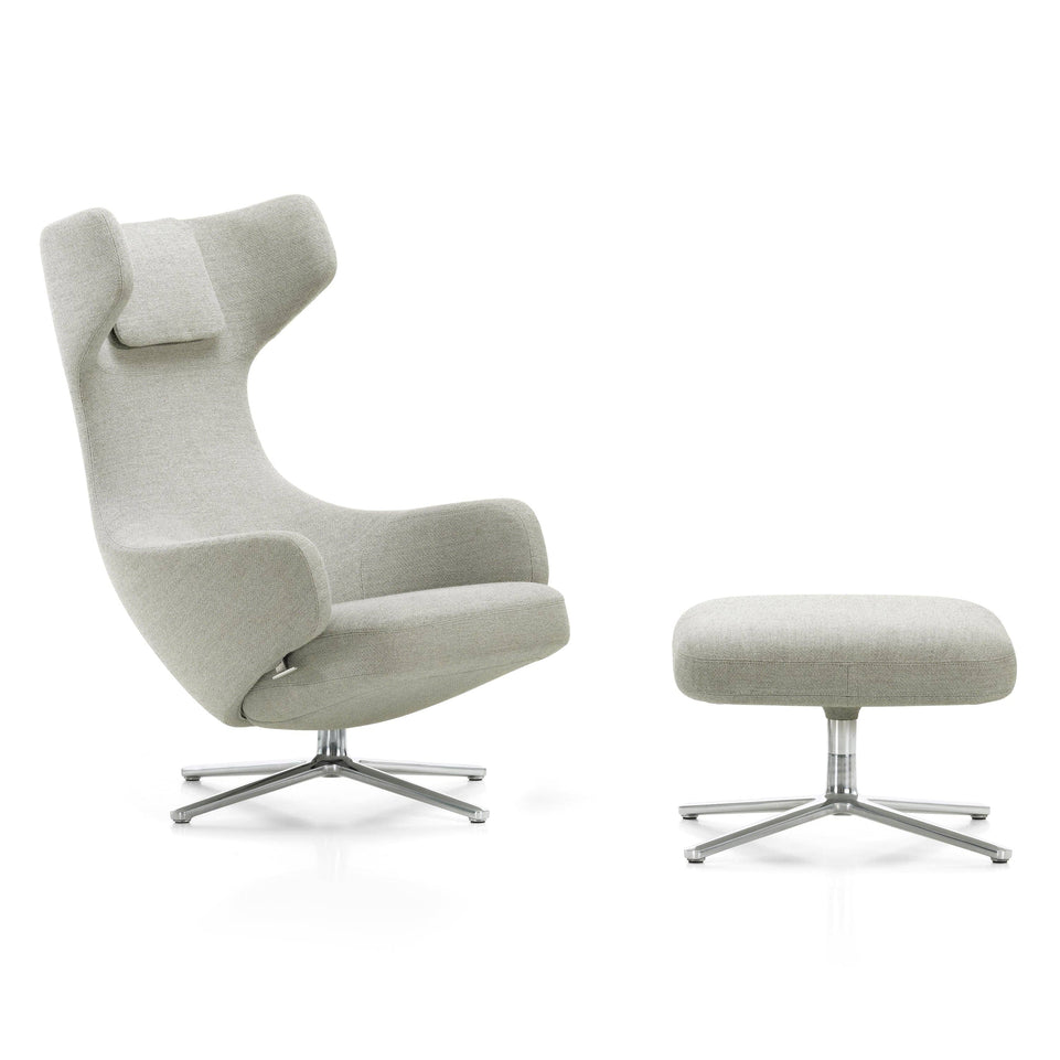 Grand Repos Lounge Chair and Ottoman